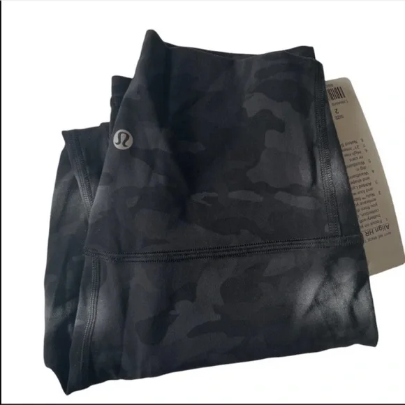 Lululemon Align camo crop legging size 2 NWT